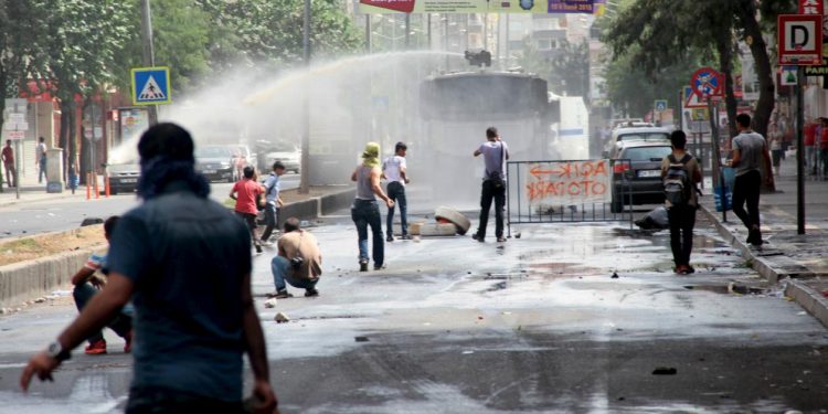 Gençlik Nasıl Direnmeli? – I-