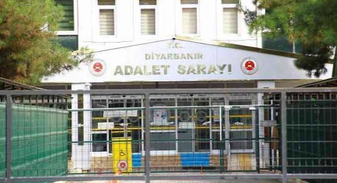 Amed’de gözaltında tutulan yurttaşlar tutuklandı