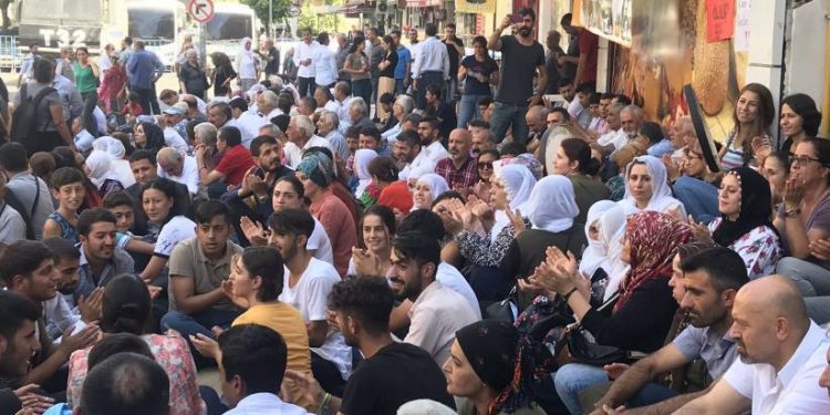 Amed’de direniş 9’uncu gününde