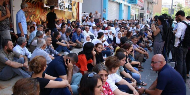 Amed’de halkın direnişi 5’inci gününde