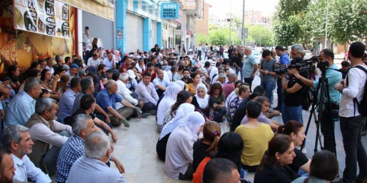 Amed’de halkın direnişi 5’inci gününde