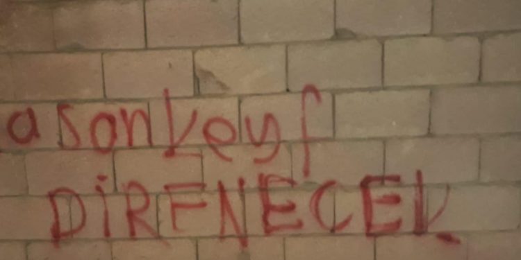 Stewrê Gençlik Meclisinden duvar yazılama eylemi