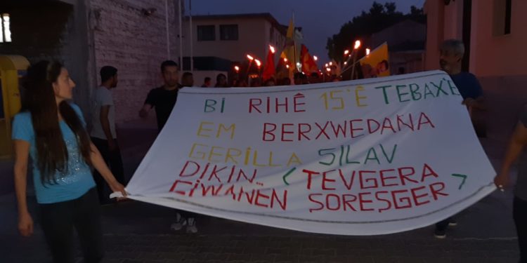 Yunanistan’da gençlikten 15 Ağustos yürüyüşü