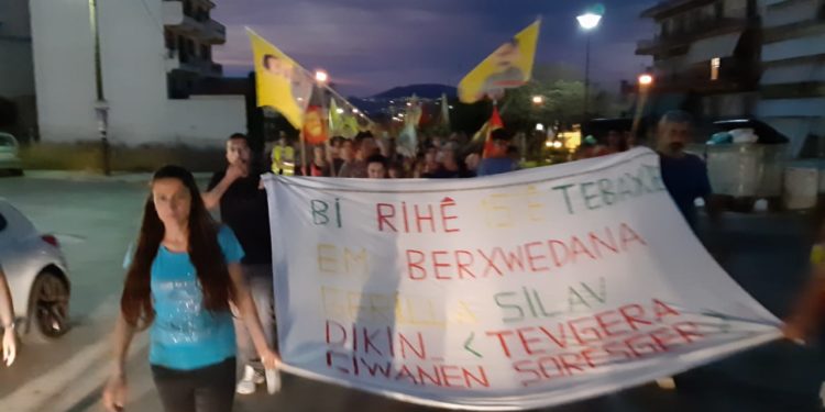 Yunanistan’da gençlikten 15 Ağustos yürüyüşü