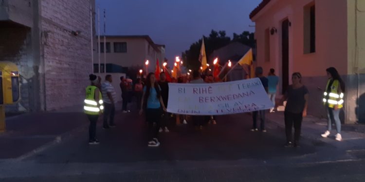 Yunanistan’da gençlikten 15 Ağustos yürüyüşü