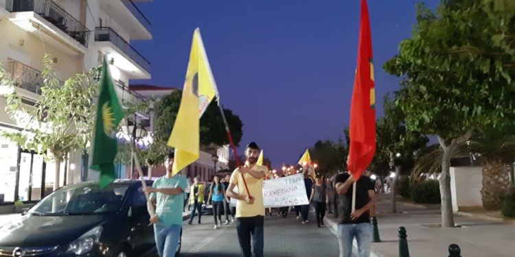 Yunanistan’da gençlikten 15 Ağustos yürüyüşü