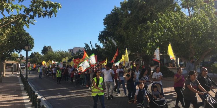 Belediye işgalleri Lavrio’da protesto edildi
