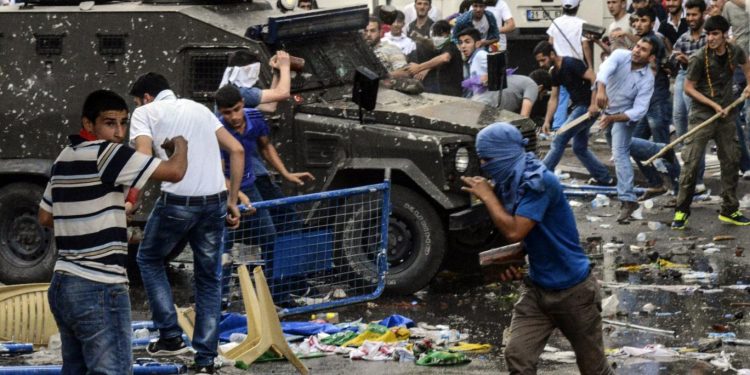 ÖZEL – Çözüm Mözüm Yok Tek Yol Direniş!