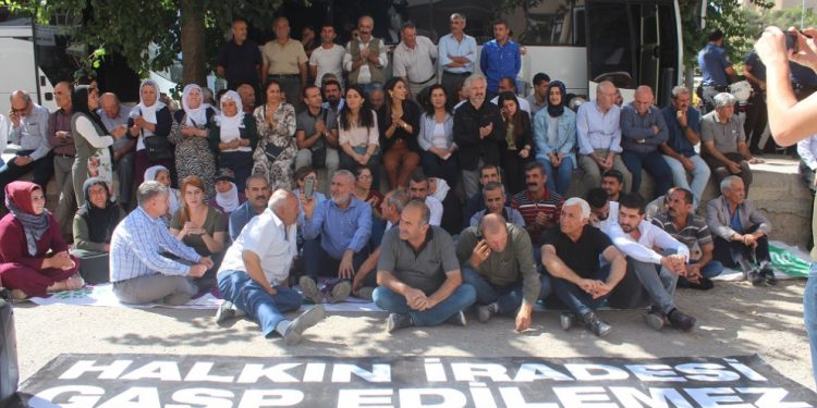 Mêrdîn’de direniş 37’nci gününde: “Kayyum Kürt iradesine zorbalıktır”