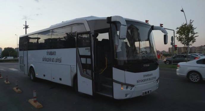 Kayyım Amedspor’a tahsis edilen servis otobüsünü gasp etti