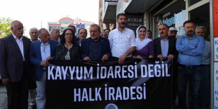 Wan’da oturma eylemi 29’uncu gününde