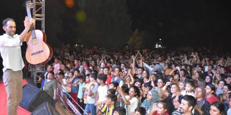 Nisêbîn’de yıllar sonra halk konseri