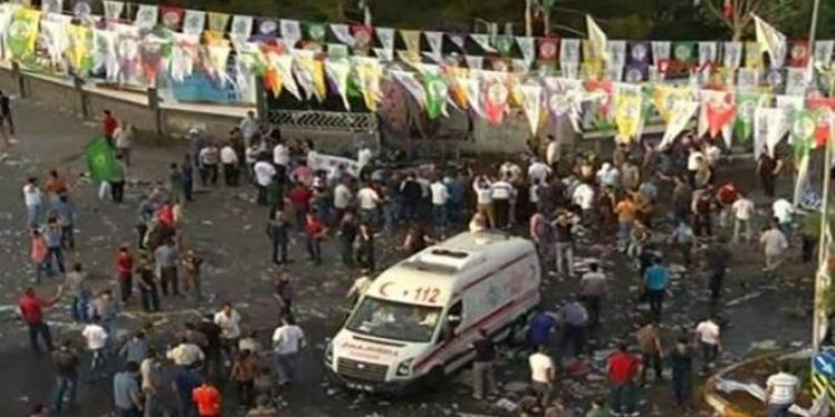 5 Haziran Amed davası: Eski Başbakan Davutoğlu dinlenmelidir