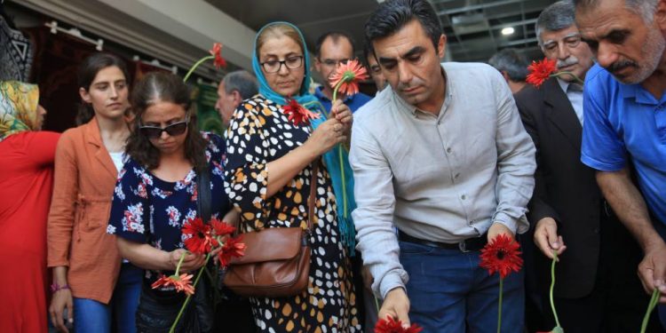 DEP Milletvekili Sincar vurulduğu yerde anıldı