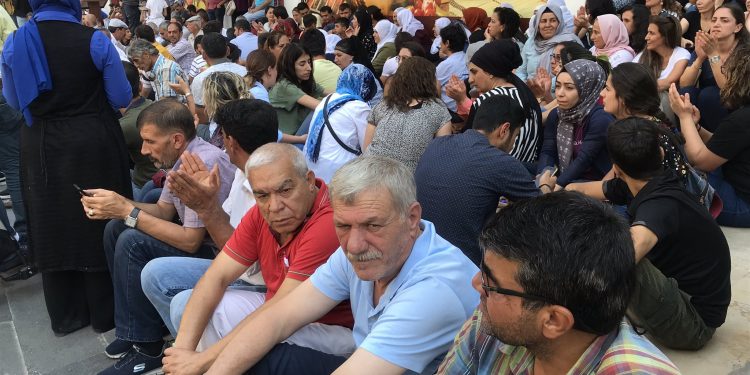 Amed’de direniş 15’inci gününde