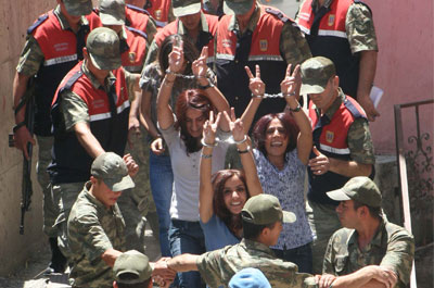 Leyla Güven ve Musa Farisoğulları’da dahil 59 yurttaşın cezası onandı