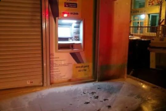 SON DAKİKA – DGH İntikam Biriminden PTT şubesine eylem