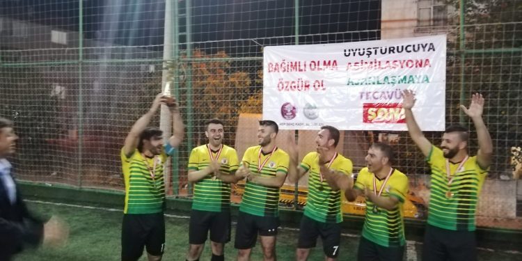 Gençliğin futbol turnuvası sona erdi