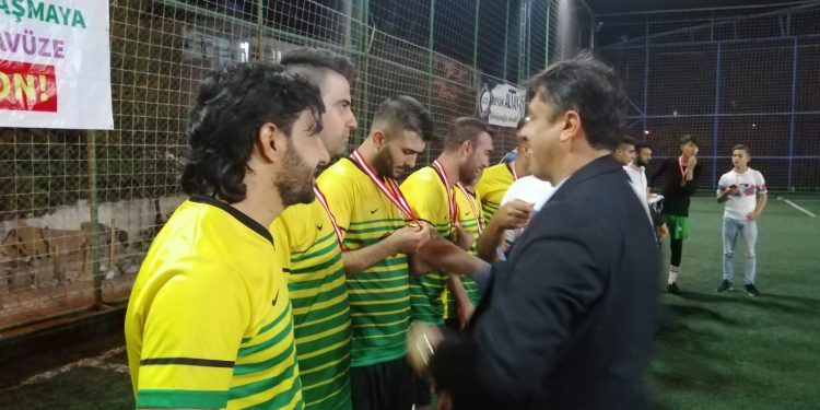 Gençliğin futbol turnuvası sona erdi