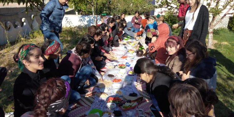 Genç kadınların etkinliği coşkulu bir şekilde sona erdi