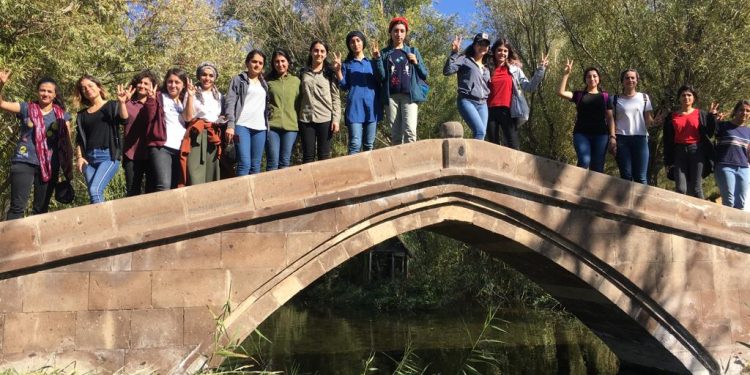 Genç kadınların etkinliği coşkulu bir şekilde sona erdi