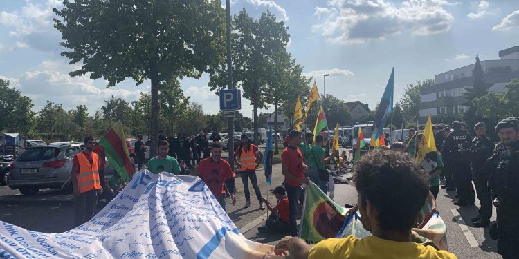 SON DAKİKA – Uzun Yürüyüş eylemcileri polis çemberinde – YENİLENDİ