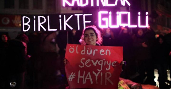 Kadına yönelik şiddete cevap: Kadınlar birlikte güçlü