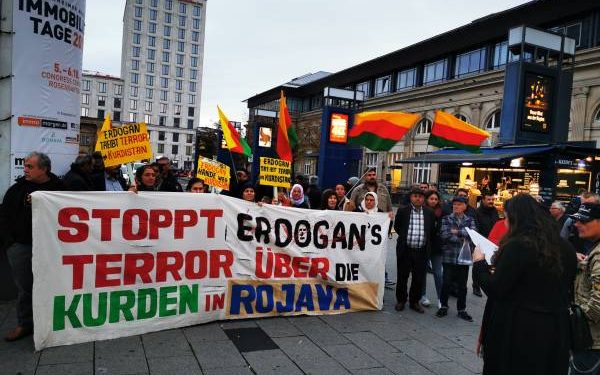 Kürdistanlılar işgal tehditlerine karşı alanlarda!