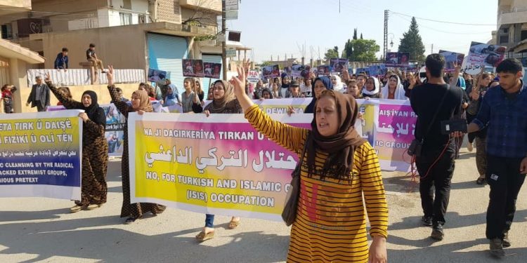 Rojava halkı işgale karşı alanlara çıktı