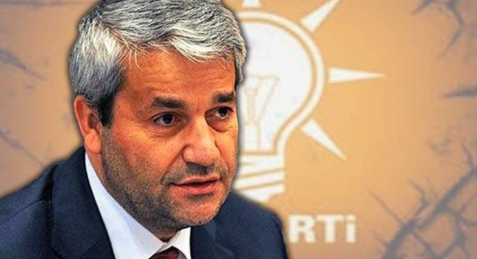 Akp’de çözülme devam ediyor: Eski bir bakan daha istifa etti!