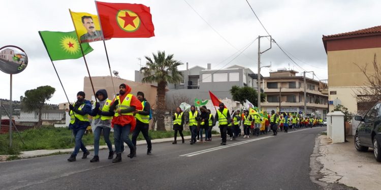 Yunanistan’da gençler uzun yürüyüşe hazırlanıyor