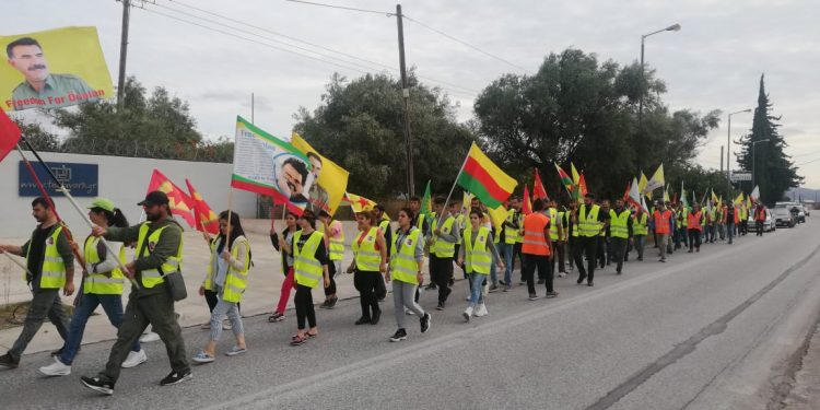 Yunanistan’da gençlerin uzun yürüyüş eylemi ikinci gününde