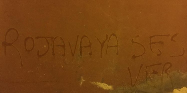 Stewrê’de işgale karşı yazılama çalışması