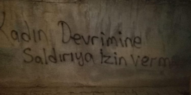 Elîh’de yazılama çalışması ve havai fişekli eylem