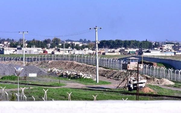 İşgal valiliği mahalleleri boşaltıyor