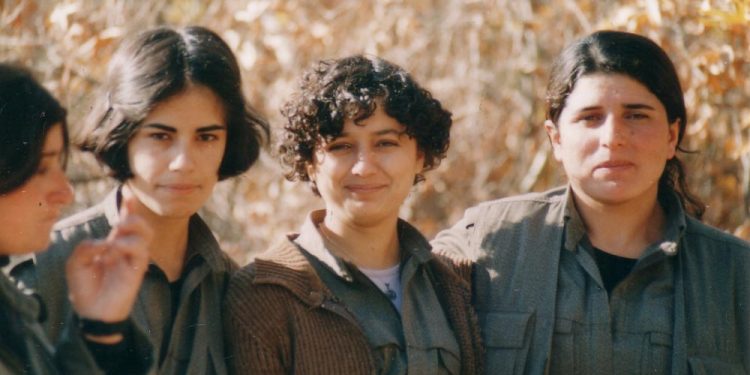 Gül Yüzlü Koçer Kızı