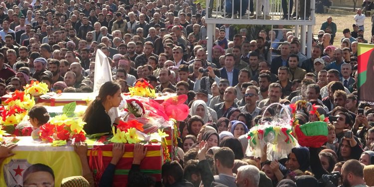 Qamişlo halkı şehitlerini uğurladı