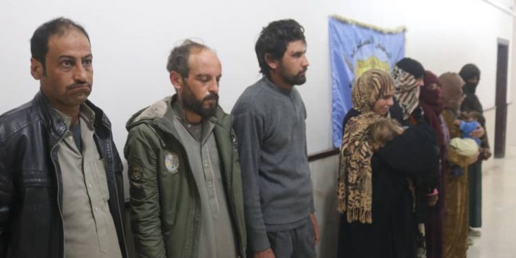 DAİŞ’li aileleri Türkiye’ye götüren çete yapılanması çökertildi