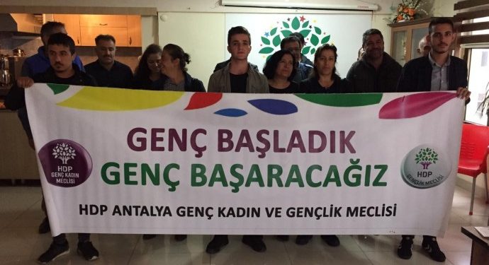 HDP Antalya Gençlik Meclisi: Gözaltı ve işkenceye derhal son verin
