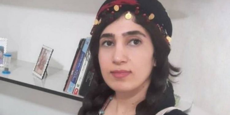 İran rejimi Kürt gazeteci Firişte’yi tutukladı