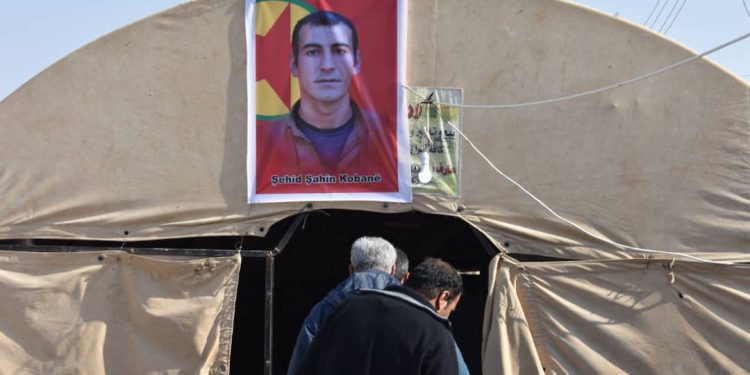 Gençlerden şehit taziyesine ziyaret