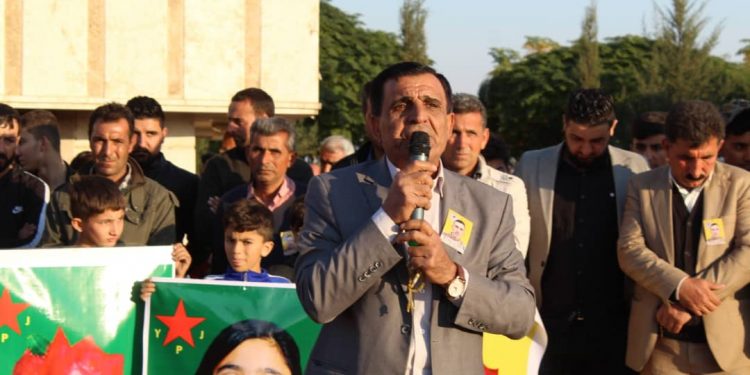 Cenga Rojava şehitlerini binler uğurladı