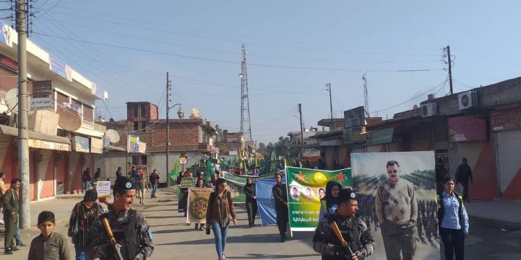 Rojava Kurdistan’ı ve Kuzey Suriye’li kadınlar alanlardaydı