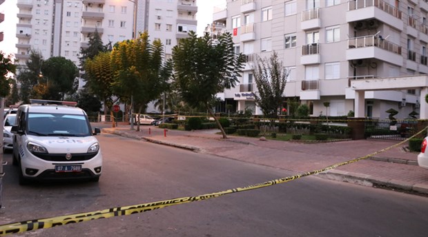 Antalya’da 4 kişilik aile ölü bulundu