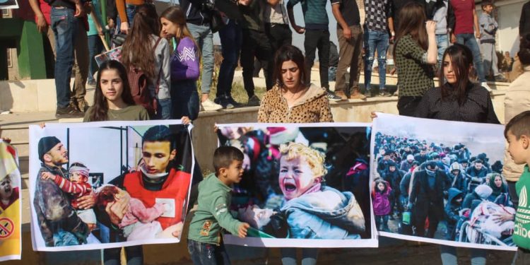 Dirbêsiyê’de halk alanlara çıktı