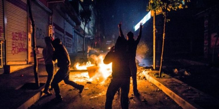 SON DAKİKA- İntikam Birimleri’nden eylem: 1 araç imha edildi 2 bekçi yaralandı