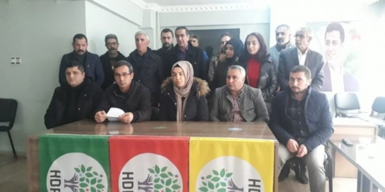 “Gazeteci Aziz Oruç sınırda ölüme terk edilmişti”