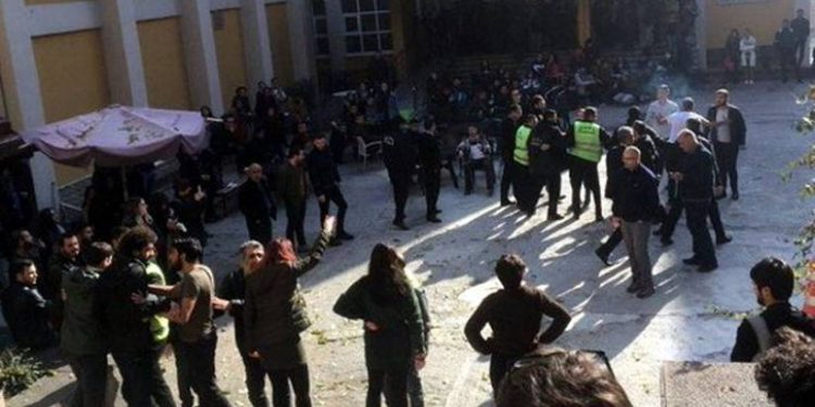 Ankara Üniversitesi öğrencileri: Okul yönetimi çeteleri koruyor