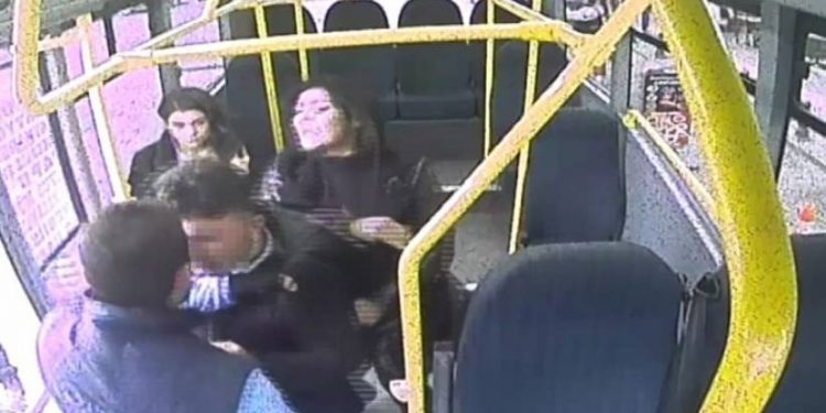 Özsavunma’sını kullandı tacizci erkeği yakalattı