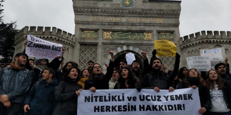 Üniversitesi öğrencilerinden yemekhane boykotu